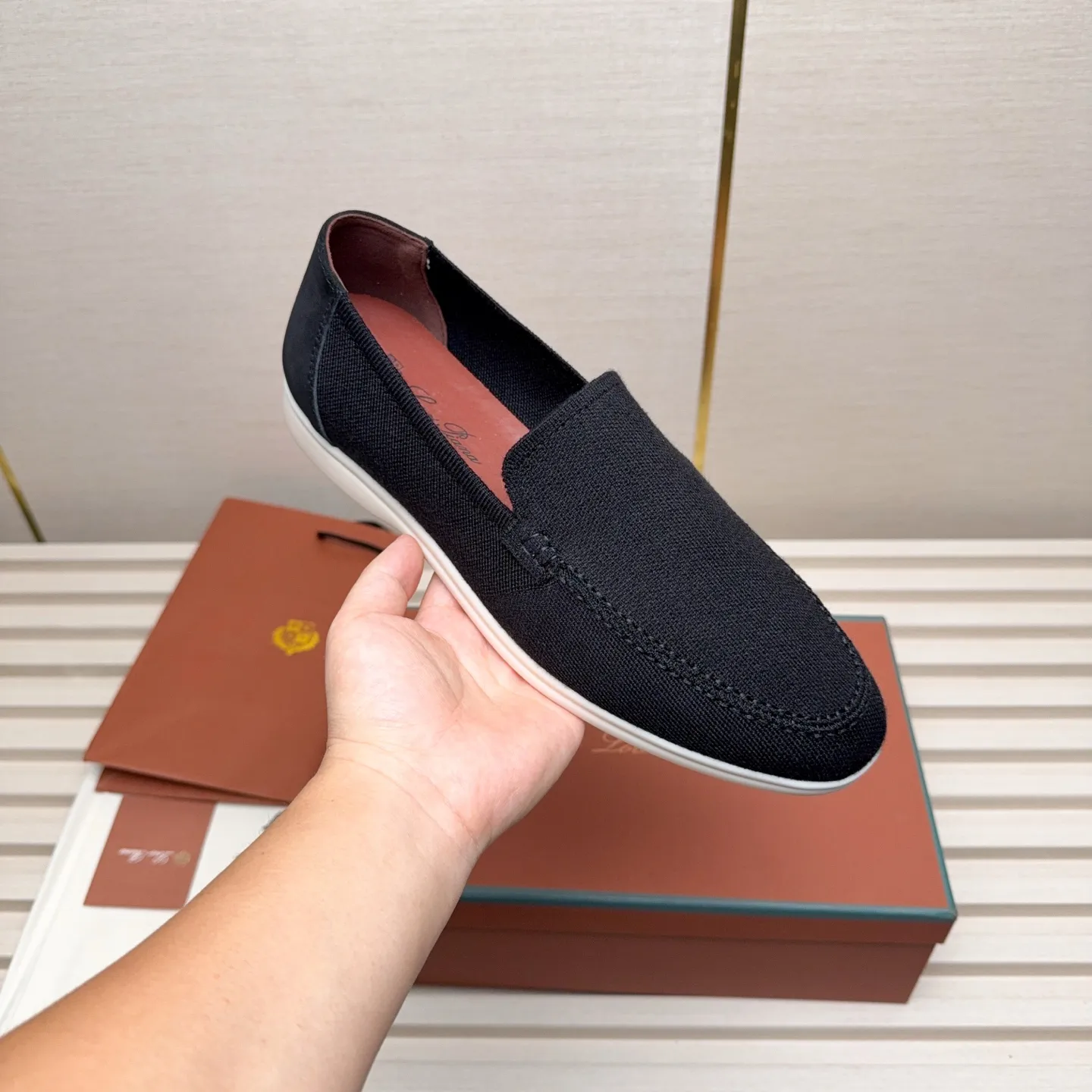Men's Men's Shoes 💰400 Loro PIana moccasins are made of wish wool fabric. The upper is made of knitted fabric, made on a loom, and then attached to a rubber sole. The Rain System's water-repellent treatment enhances the shoe's functional design, while the suede details give the shoe a sense of elegance and sophistication. Made from Wish, fine wool from Australian and New Zealand Merino sheep